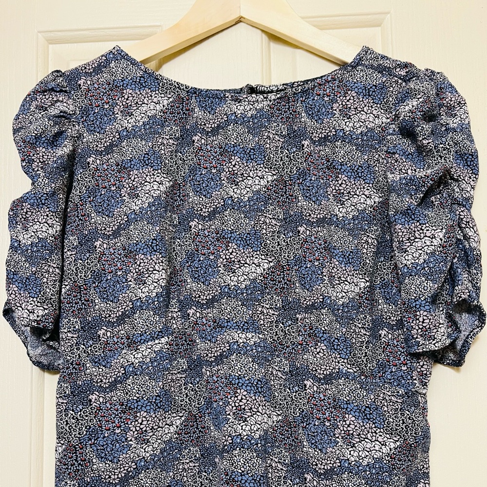 Abercrombie and Fitch Puff Sleeve Tee Size L